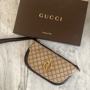 Brand New Gucci Wristlet